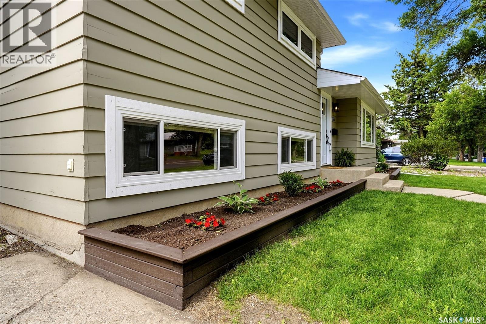 233 Orchard Crescent, Regina, Saskatchewan  S4S 5B9 - Photo 40 - SK042074