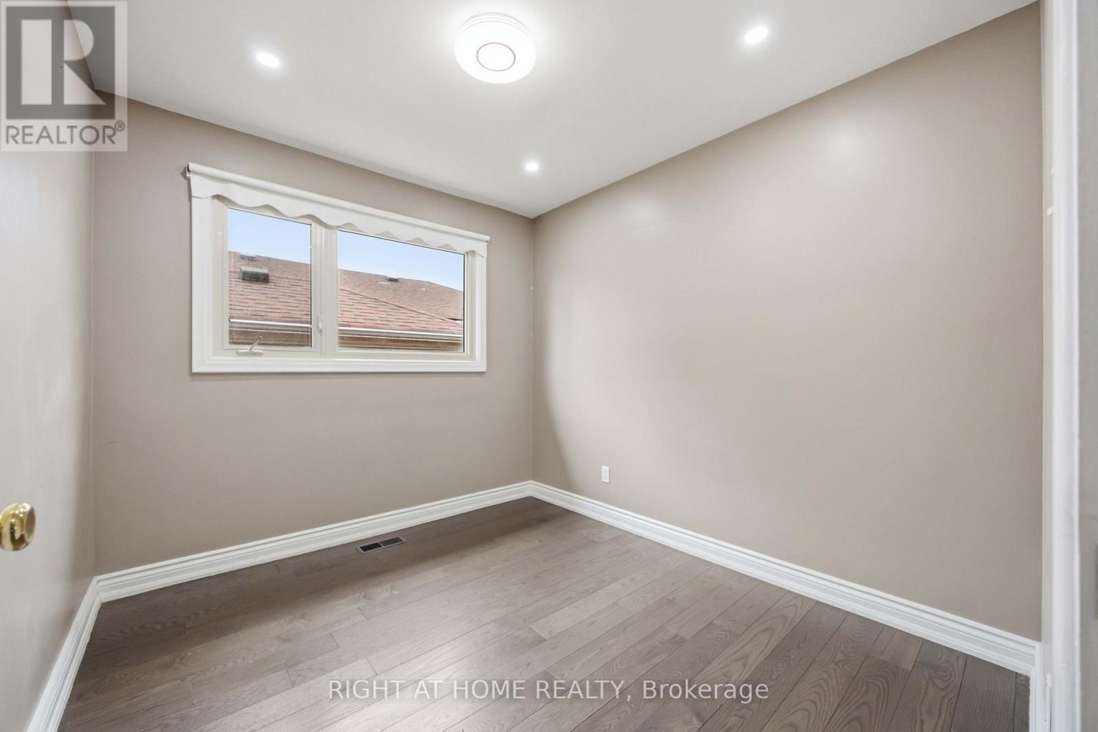 8 Grassington Crescent, Toronto, Ontario  M1G 1X5 - Photo 19 - E13546878