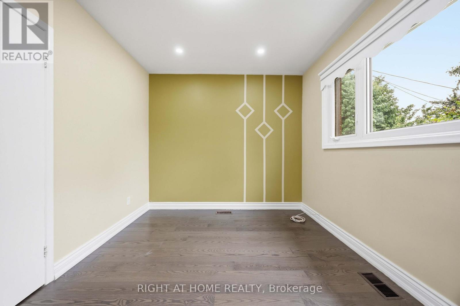 8 Grassington Crescent, Toronto, Ontario  M1G 1X5 - Photo 24 - E13546878