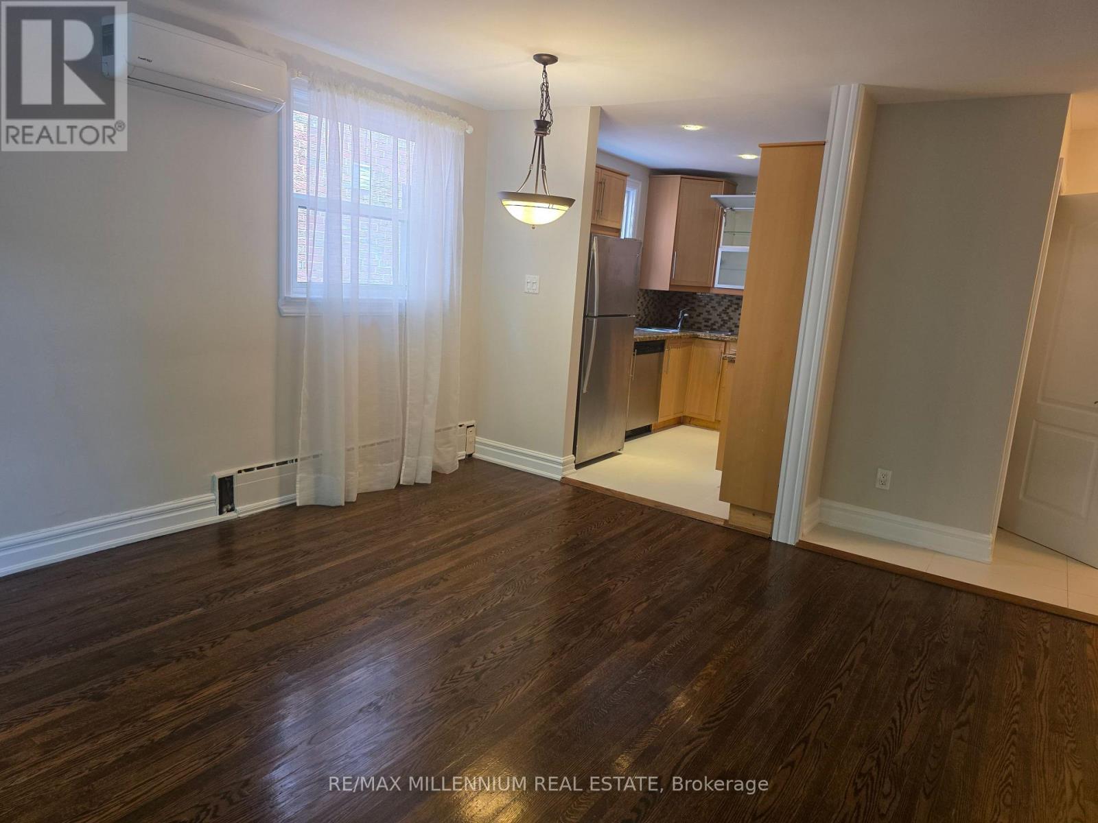 2 - 201 High Park Avenue, Toronto, Ontario  M6P 2S5 - Photo 4 - W13531582
