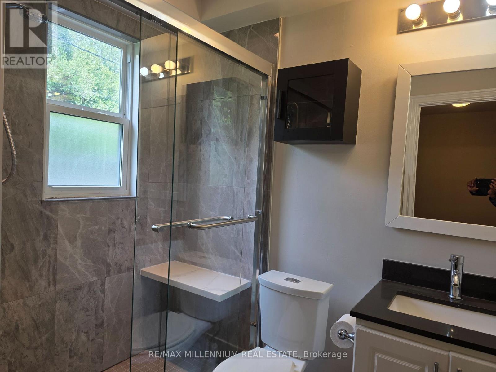 2 - 201 High Park Avenue, Toronto, Ontario  M6P 2S5 - Photo 11 - W13531582