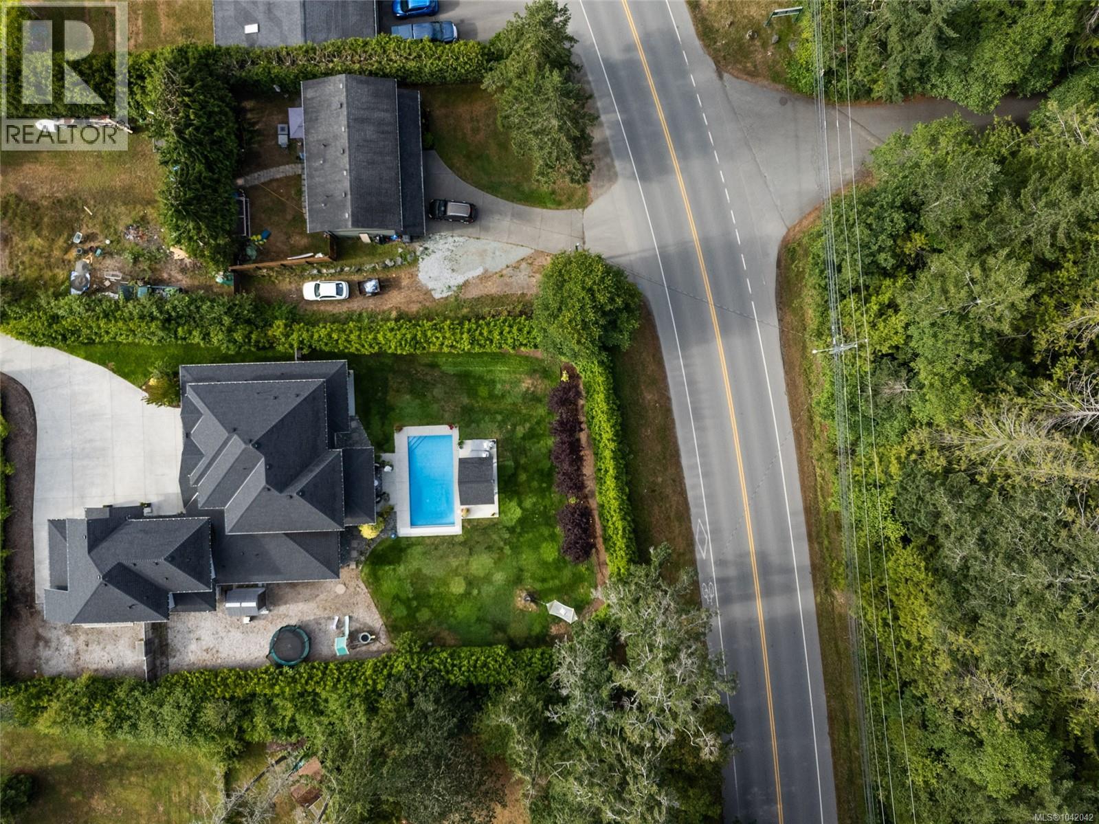 10730 Bayfield Rd — photo 59