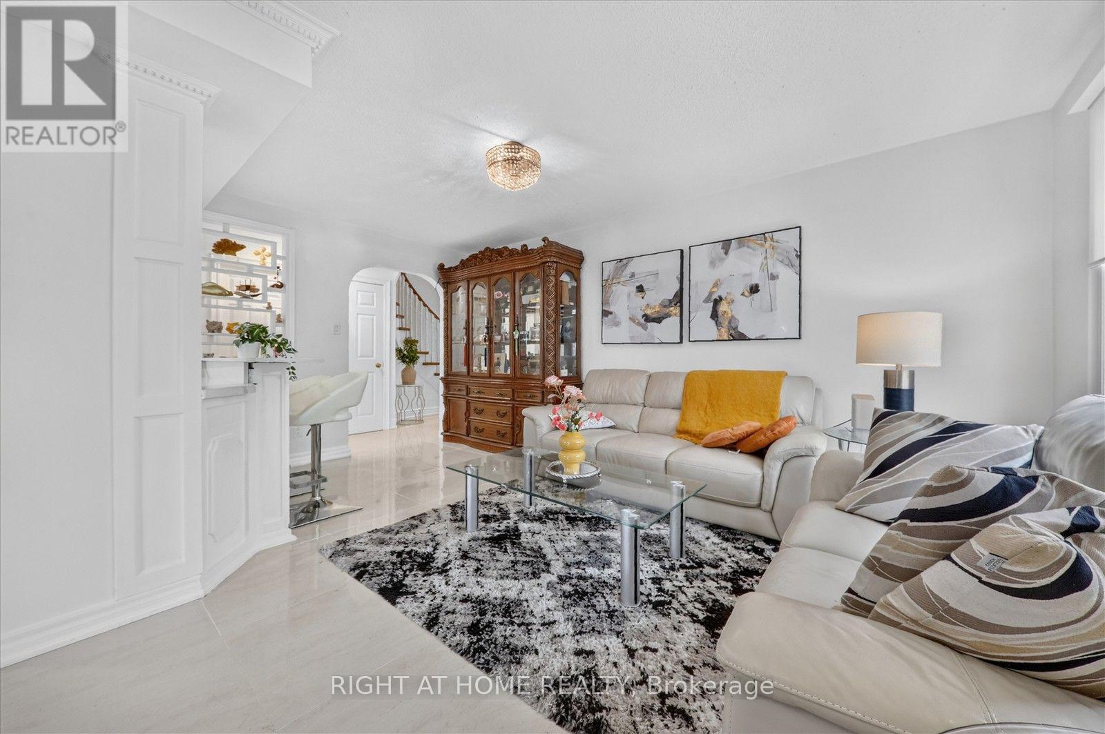 531 Wallenberg Crescent, Mississauga, Ontario  L5B 3L8 - Photo 15 - W13546876