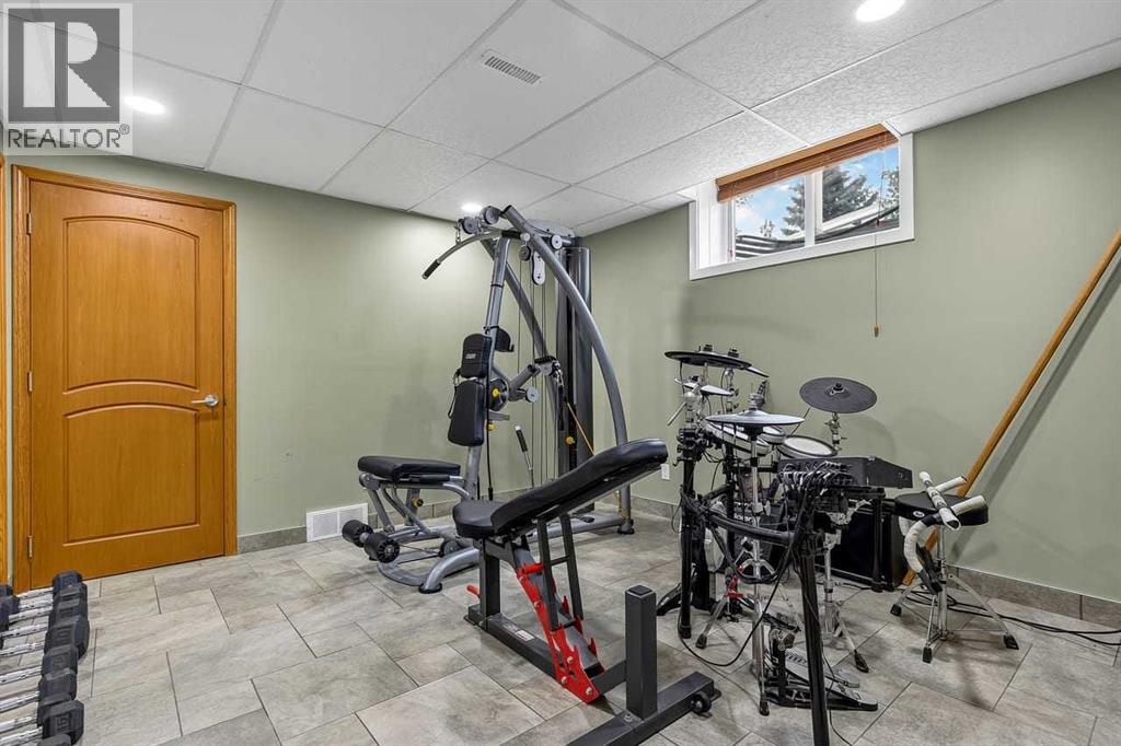 115 Sunvista Court SE, Calgary, Alberta  T2X 3G6 - Photo 37 - A2325067