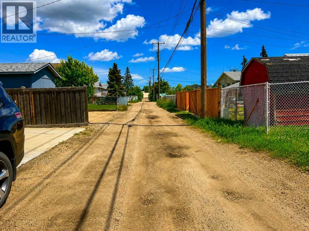 9221 101 Avenue, Grande Prairie, Alberta  T8V 0W2 - Photo 5 - A2327424