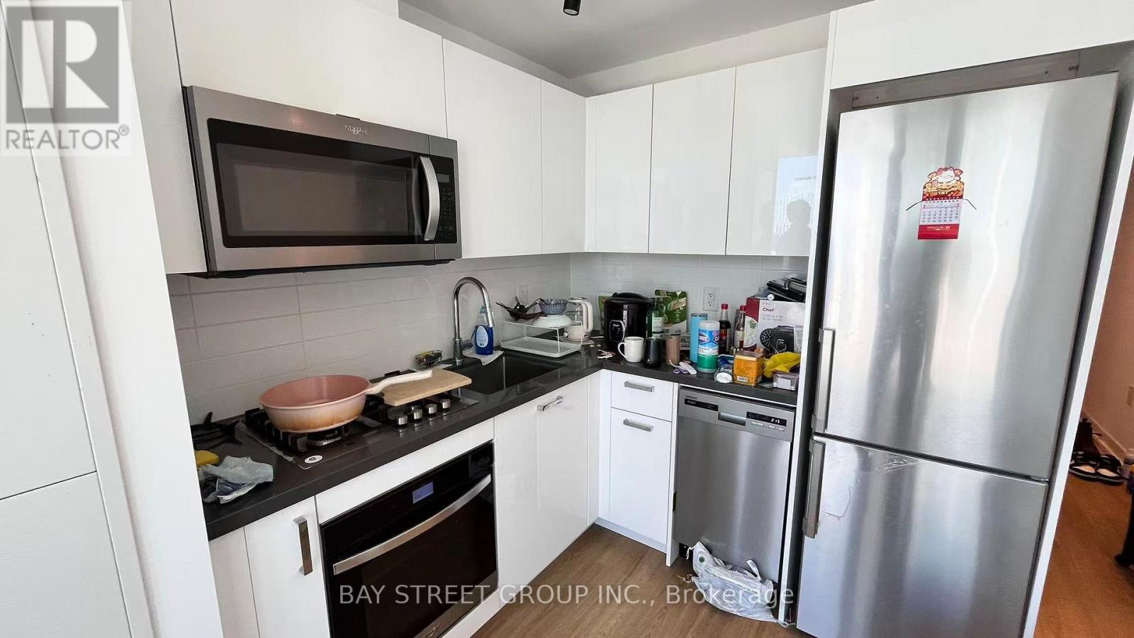 1704 - 195 Mccaul Street, Toronto, Ontario  M5T 1W6 - Photo 6 - C13546948