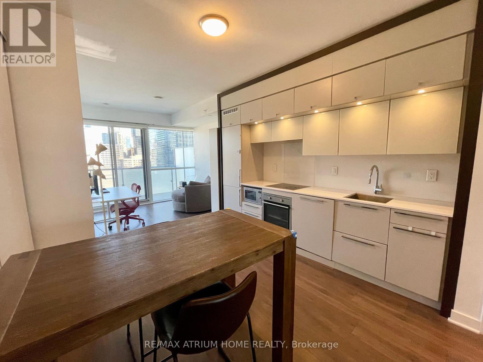 1402 - 15 Grenville Street, Toronto, Ontario M4Y 0B9 - Photo 4 - C13546982