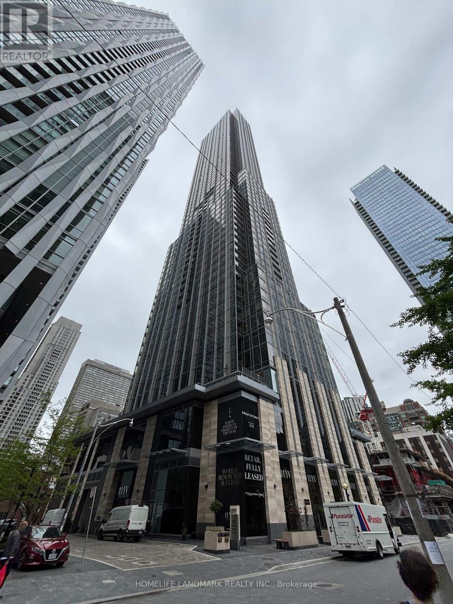 5006 - 11 YORKVILLE AVENUE, Toronto, Ontario