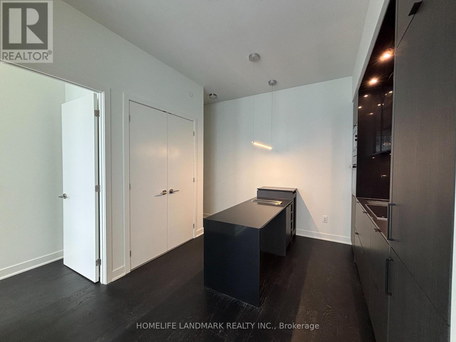 5006 - 11 Yorkville Avenue, Toronto, Ontario  M4W 0B7 - Photo 11 - C13547008