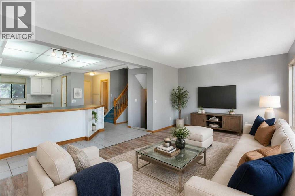 44, 336 Rundlehill Drive NE, Calgary