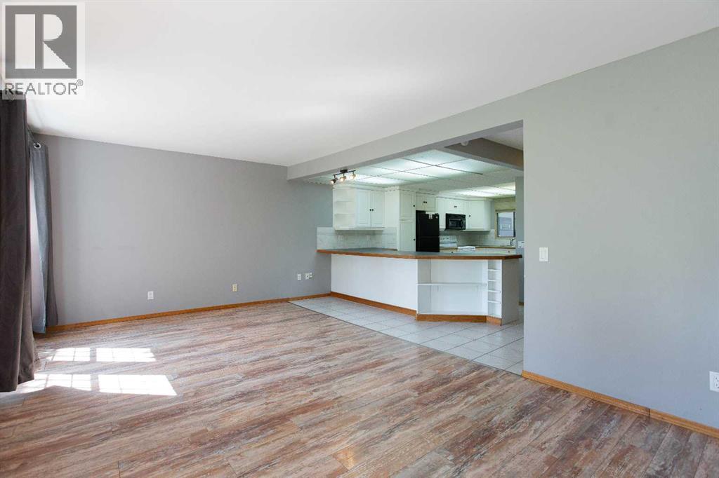 44, 336 Rundlehill Drive NE, Calgary, Alberta  T1Y 2Y2 - Photo 7 - A2326443