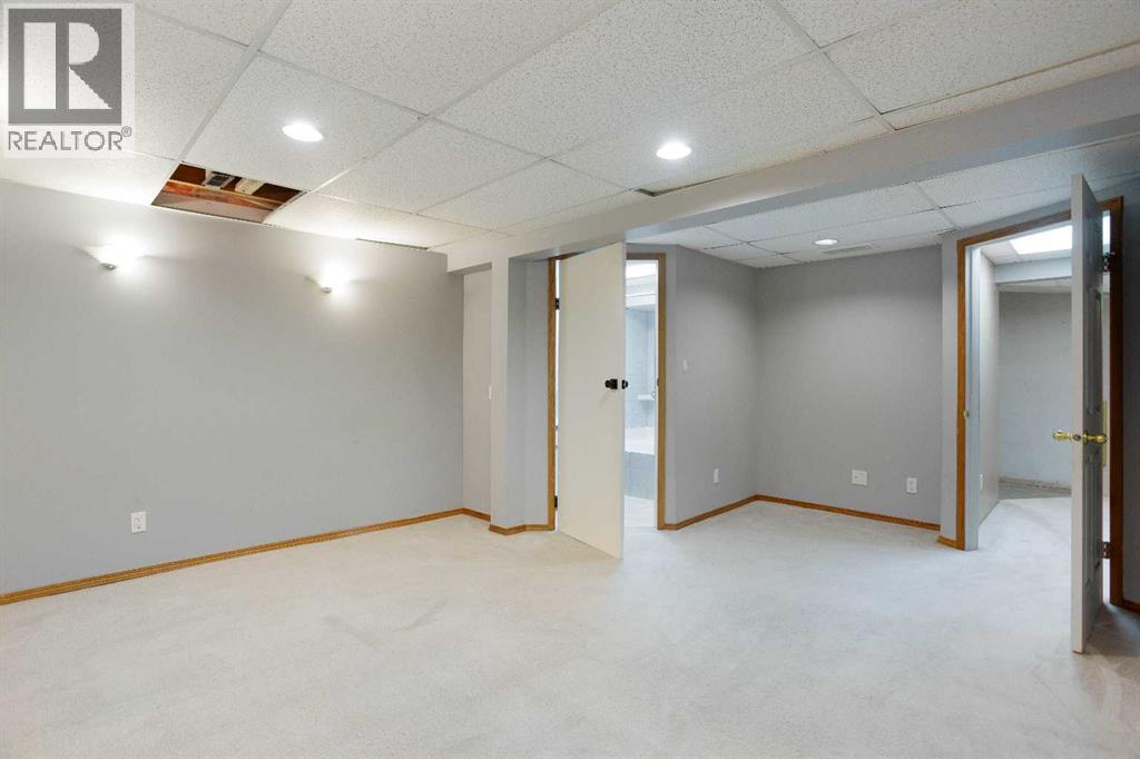 44, 336 Rundlehill Drive NE, Calgary, Alberta  T1Y 2Y2 - Photo 23 - A2326443