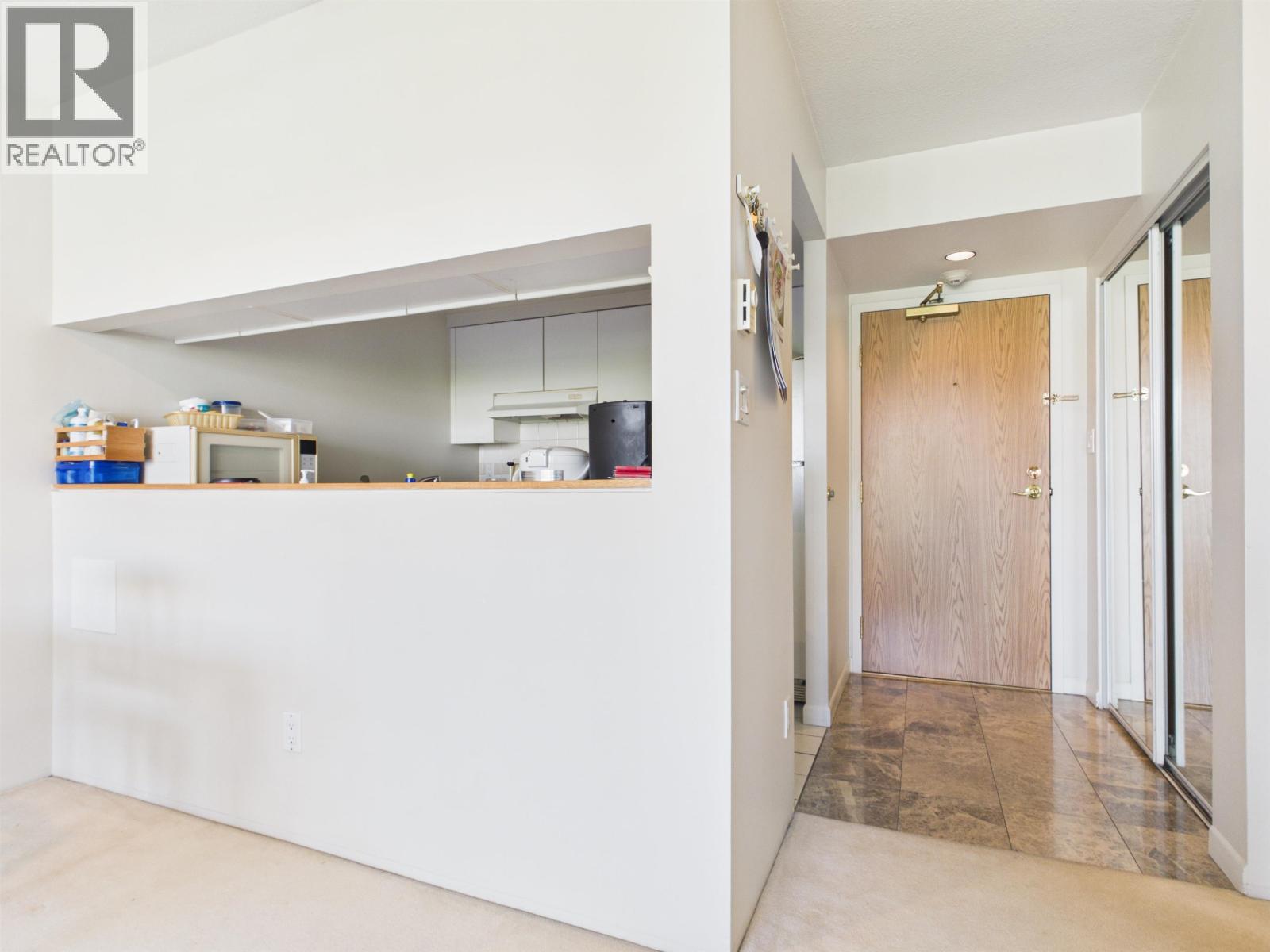 1007 9633 Manchester Drive, Burnaby, British Columbia  V3N 4Y9 - Photo 3 - R3143293