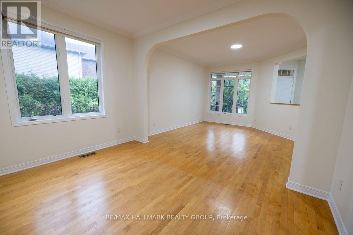 281 Goldridge Drive, Ottawa, Ontario  K2T 1H4 - Photo 4 - X13547074