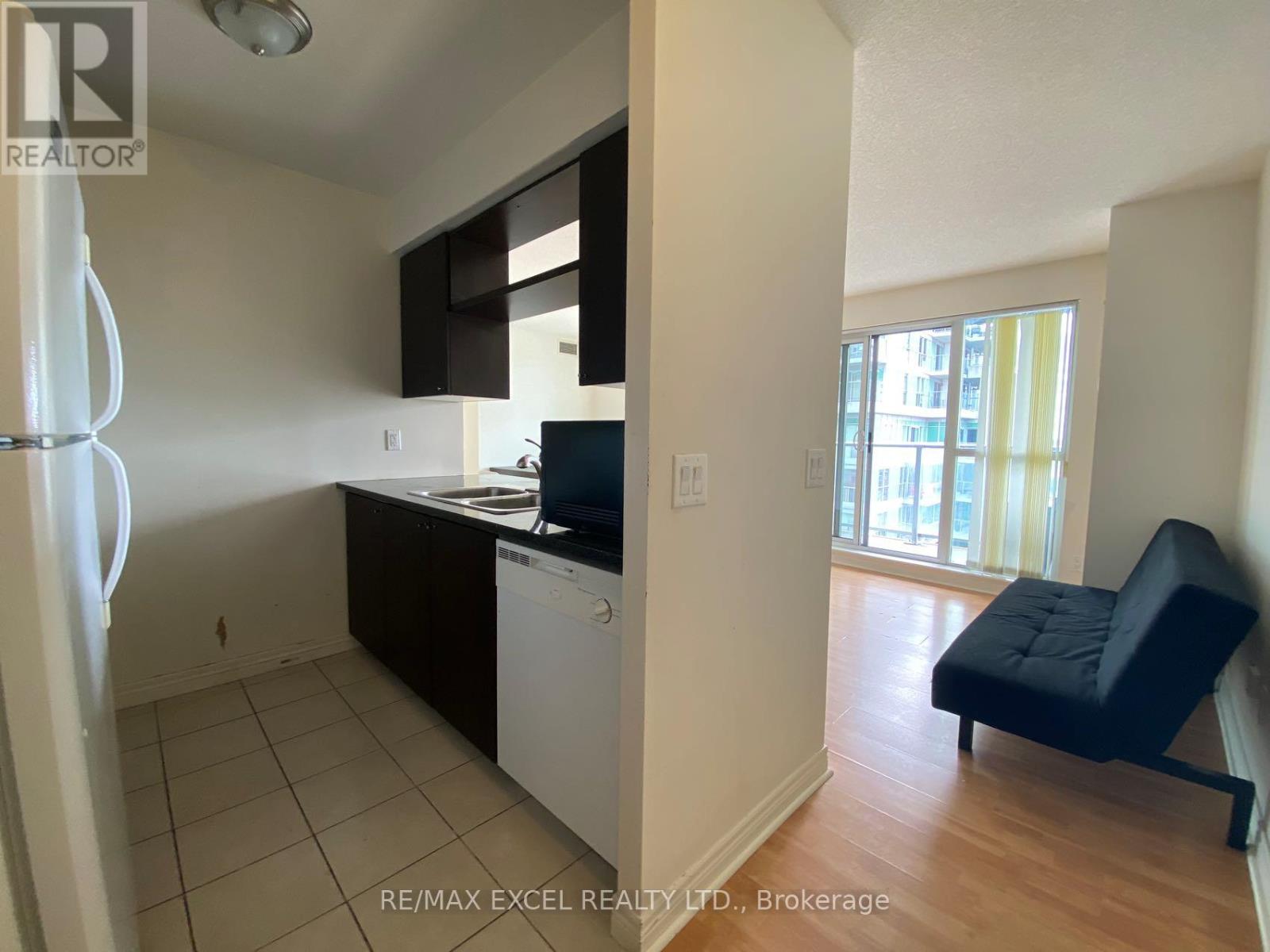 70 Town Centre Court, Toronto, Ontario  M1P 0B2 - Photo 5 - E13547050