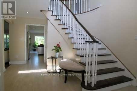 32 Kew Gardens, Richmond Hill, Ontario  L4B 1R5 - Photo 2 - N13547056