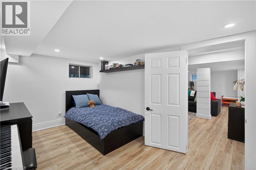 486 East 38th Street, Hamilton, Ontario  L8V 4G8 - Photo 40 - 40812550