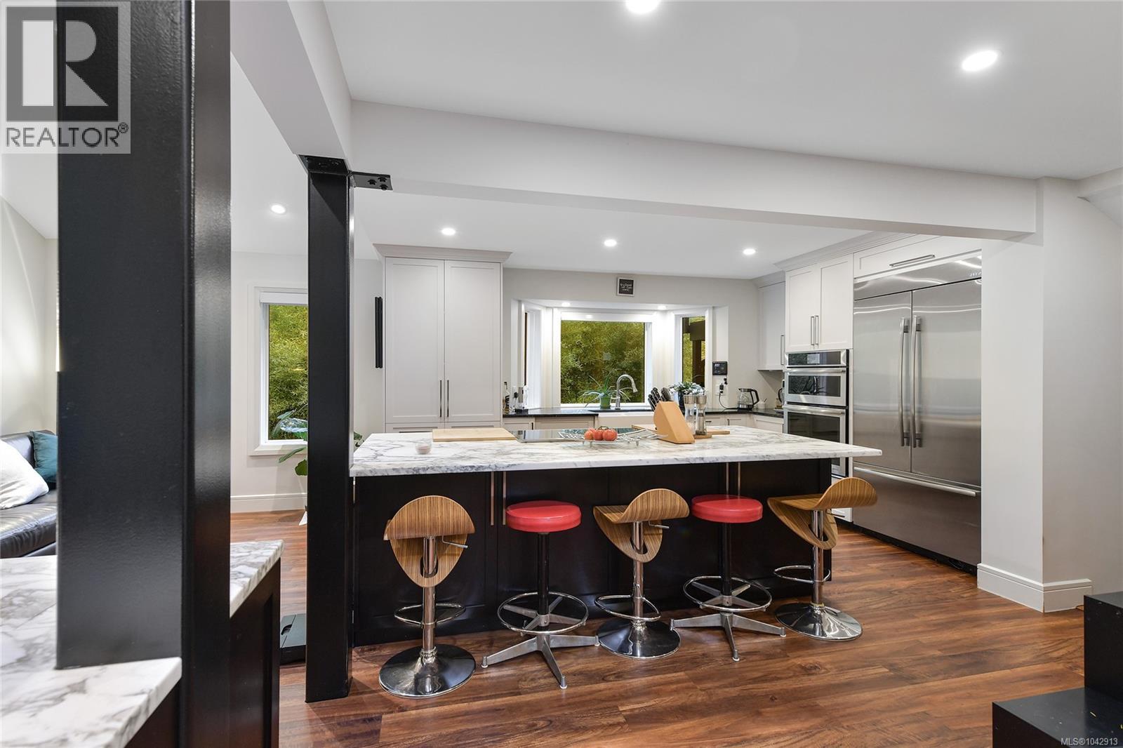 851 Sayward Rd
