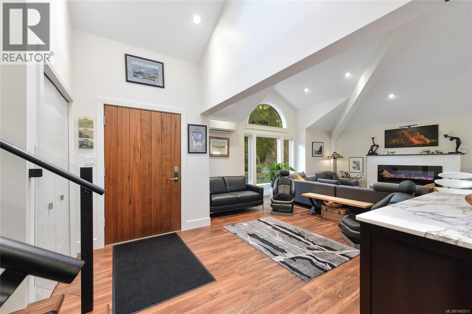 851 Sayward Rd
