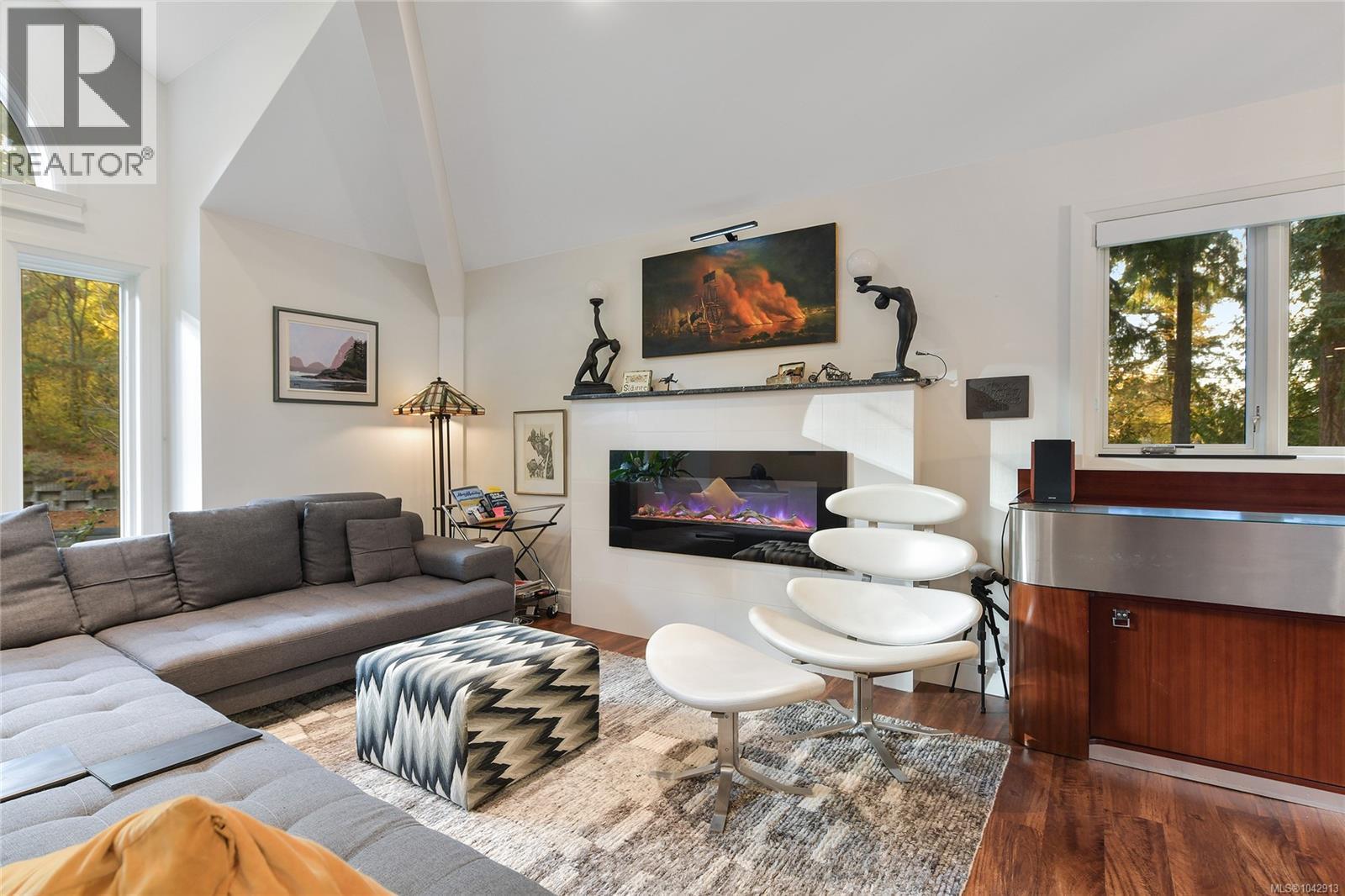 851 Sayward Rd