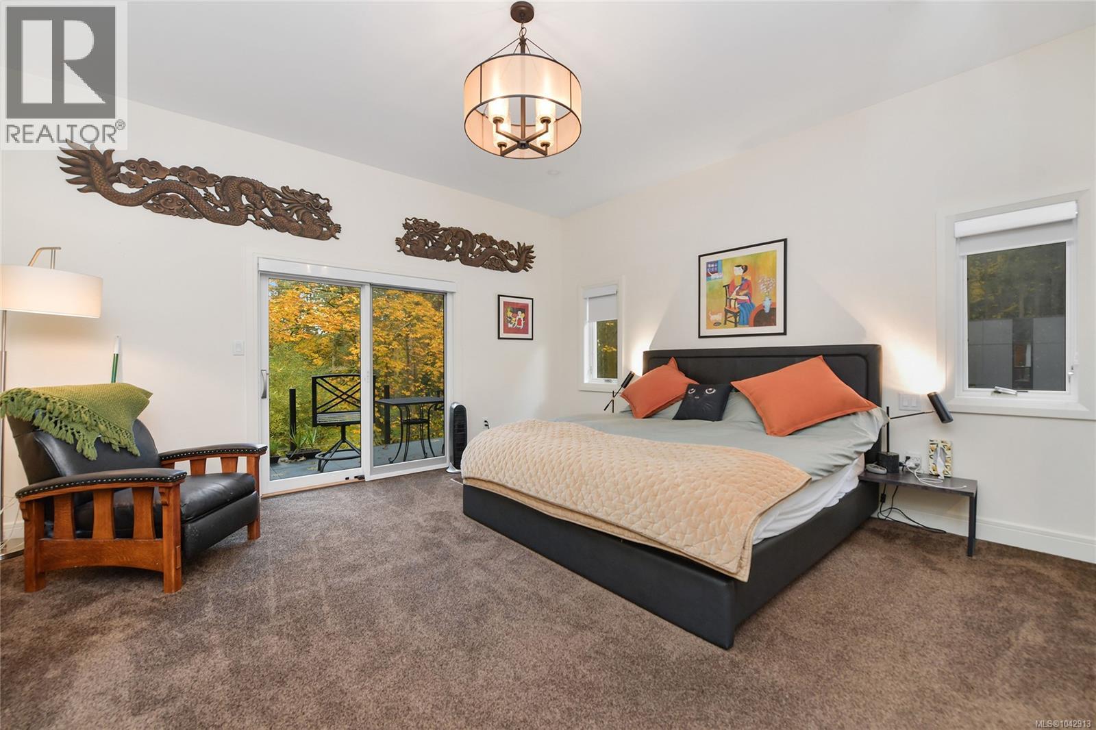 851 Sayward Rd