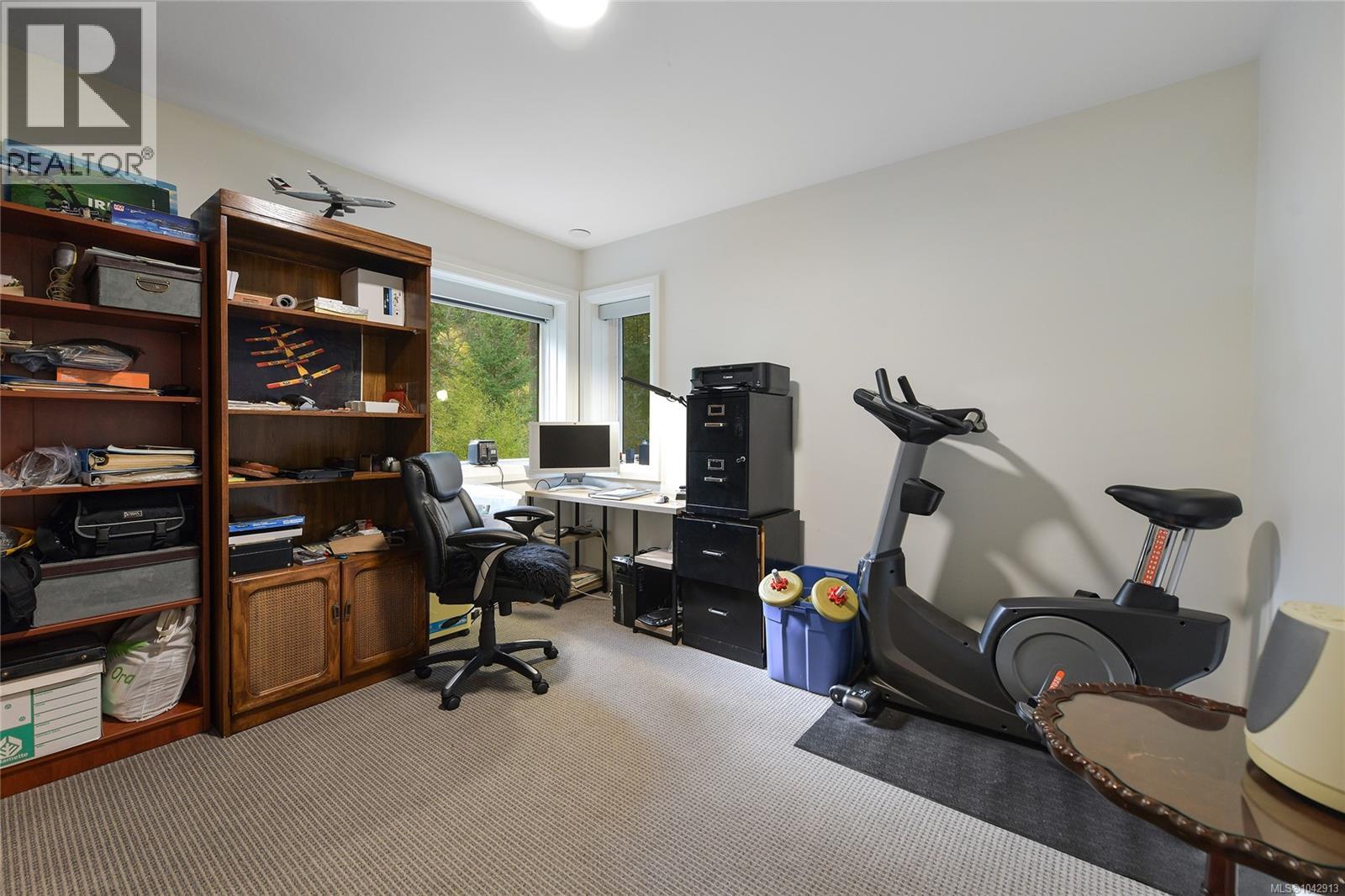 851 Sayward Rd