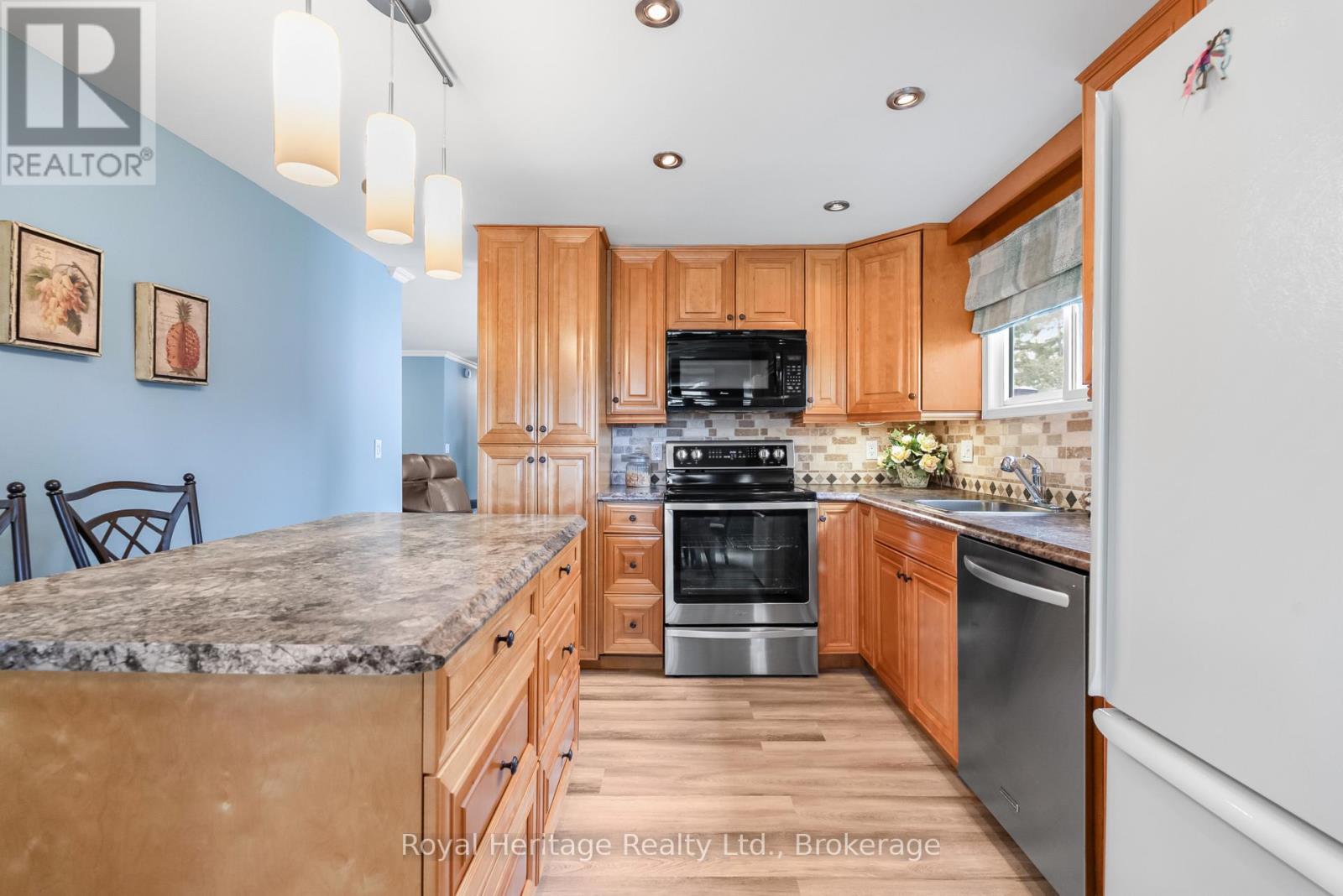 3 Macal Drive, Kawartha Lakes, Ontario  K9V 0H5 - Photo 7 - X13547162