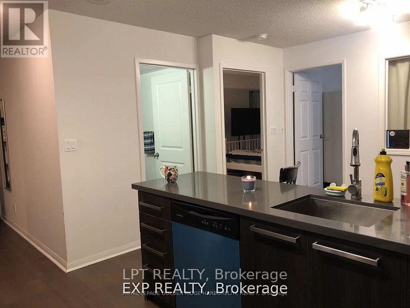 605 - 11 St Joseph Street, Toronto, Ontario  M4Y 1J8 - Photo 2 - C13546510