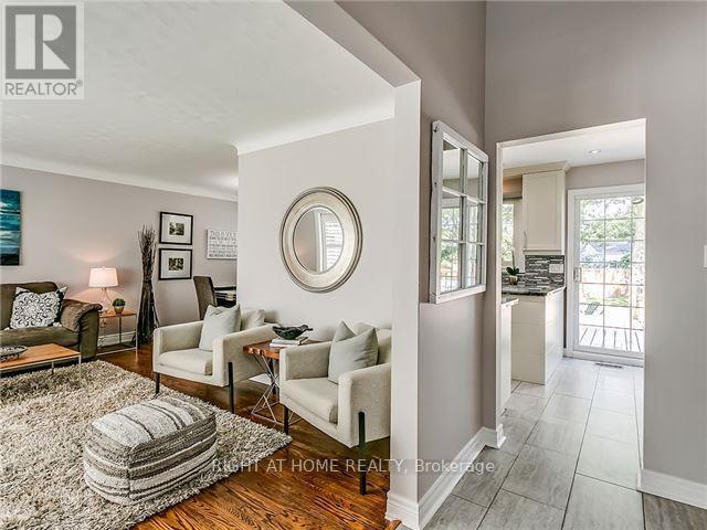 273 Kenwood Avenue, Burlington, Ontario  L7L 4L9 - Photo 4 - W13508220