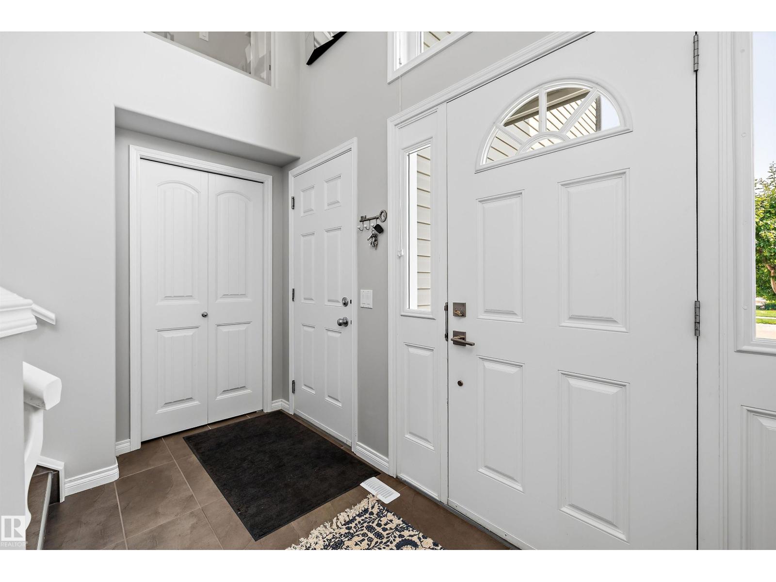 114 Woodhill Ln, Fort Saskatchewan, Alberta  T8L 0L8 - Photo 4 - E4498094