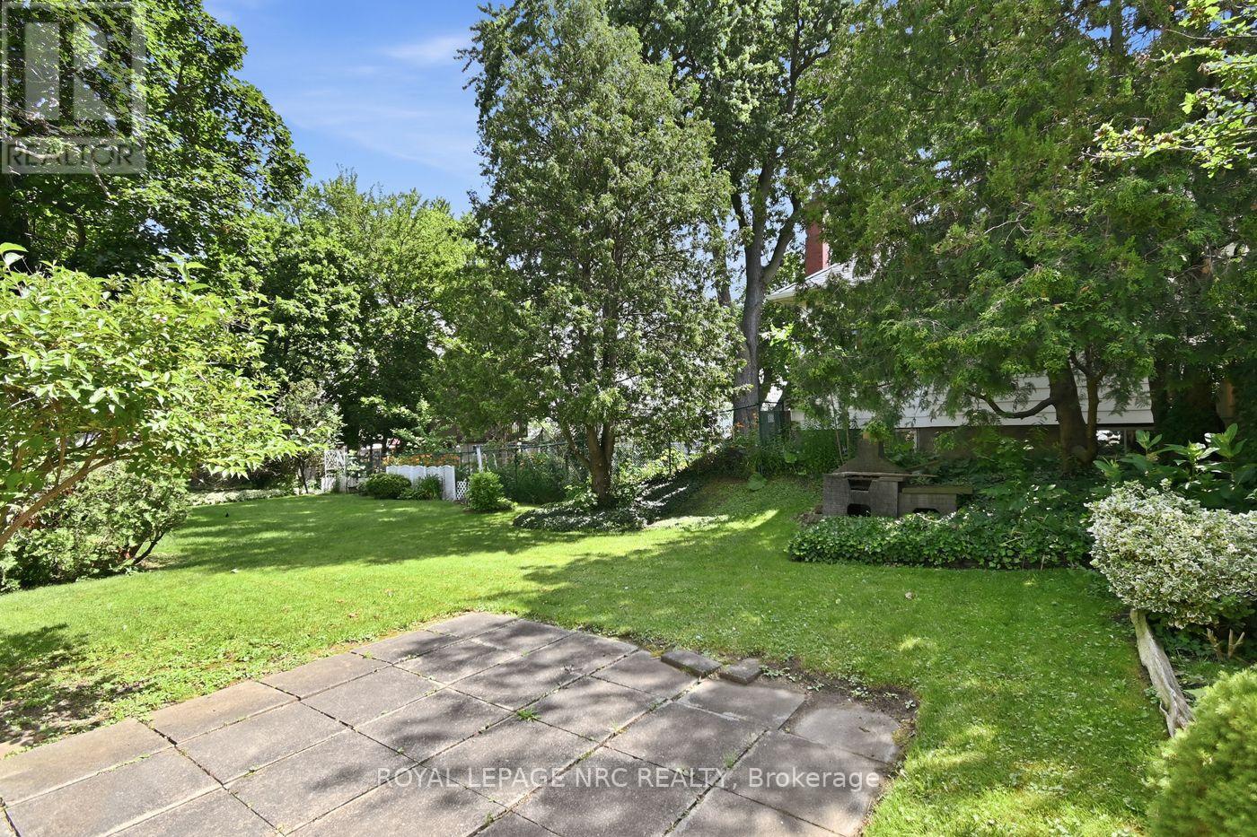 18 Chapel Street N, Thorold, Ontario  L2V 2E2 - Photo 35 - X13547100