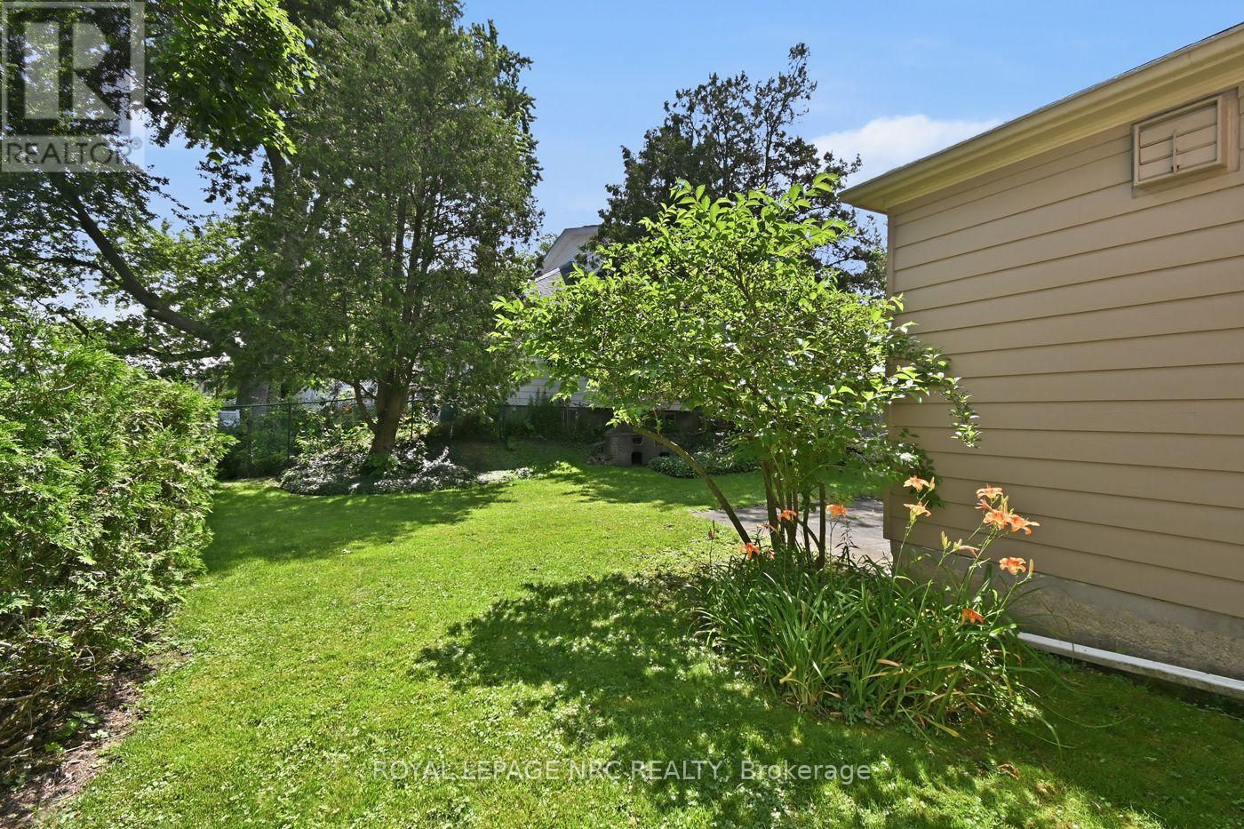 18 Chapel Street N, Thorold, Ontario  L2V 2E2 - Photo 40 - X13547100