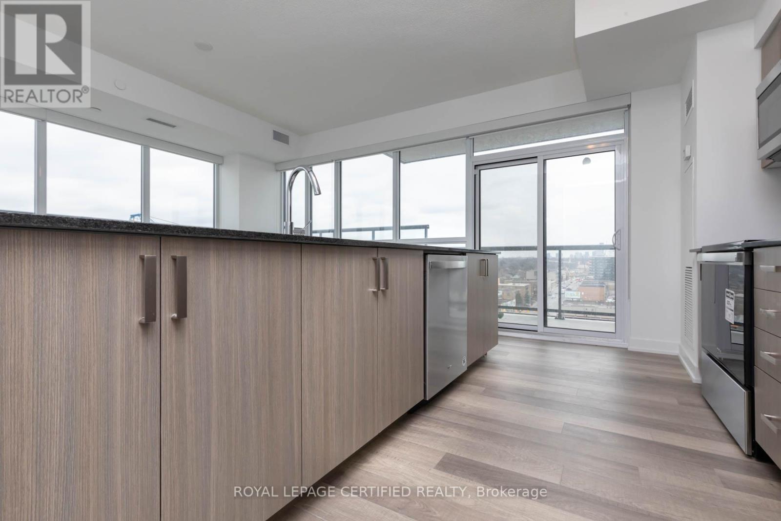 909 - 1603 Eglinton Avenue W, Toronto, Ontario  M6E 0A1 - Photo 11 - C13547154