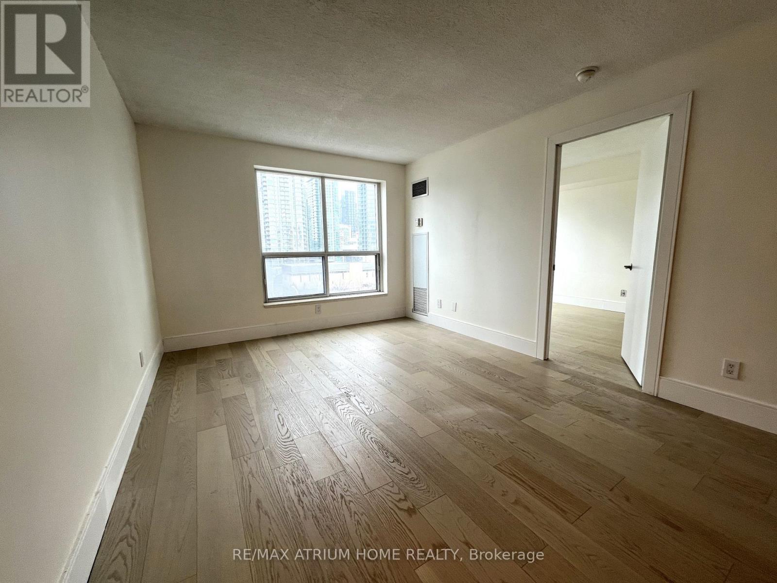 905 - 410 Queens Quay W, Toronto, Ontario M5V 3T1 - Photo 14 - C13547170