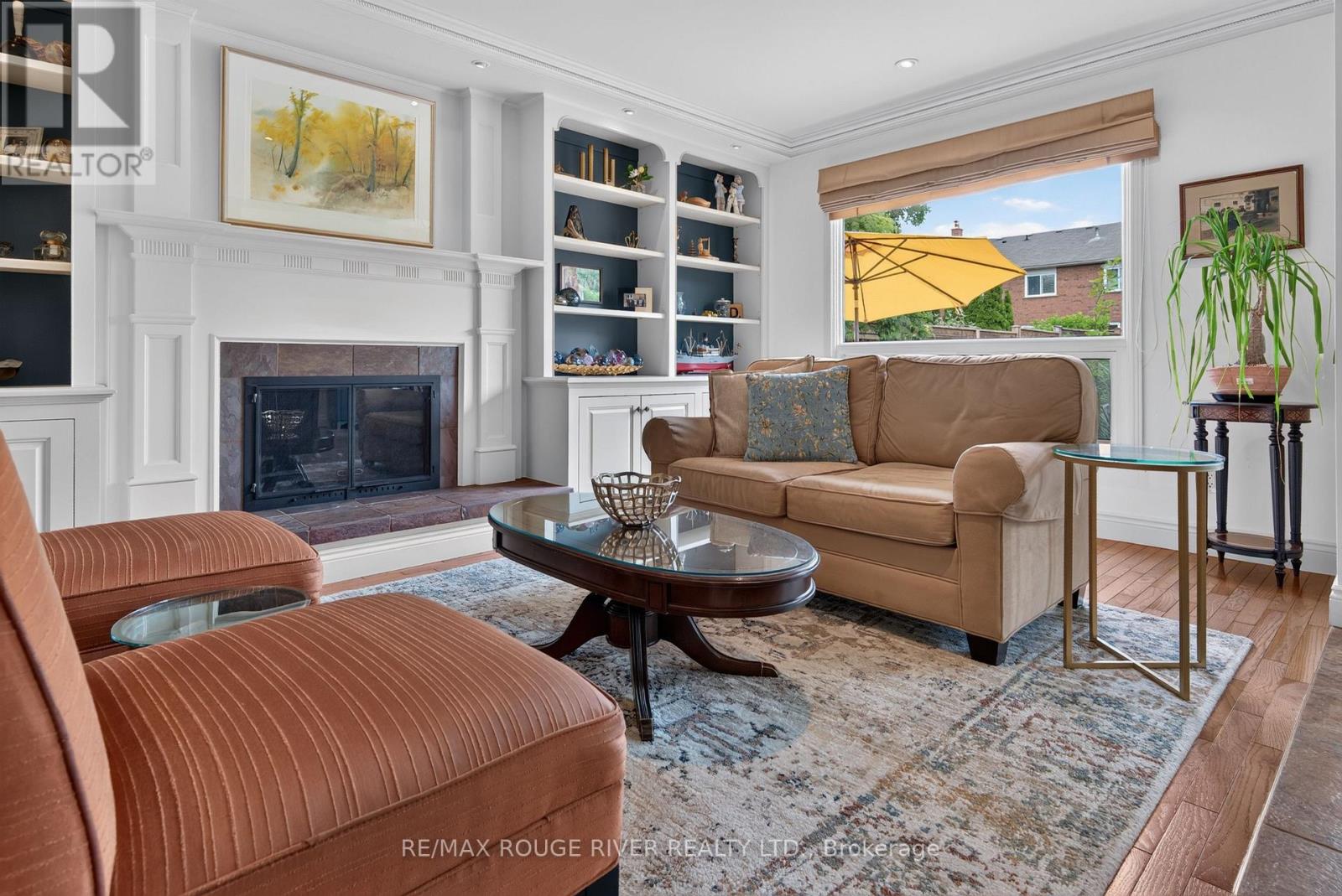 1823 Dencourt Drive, Pickering, Ontario  L1V 4Y7 - Photo 4 - E13547148
