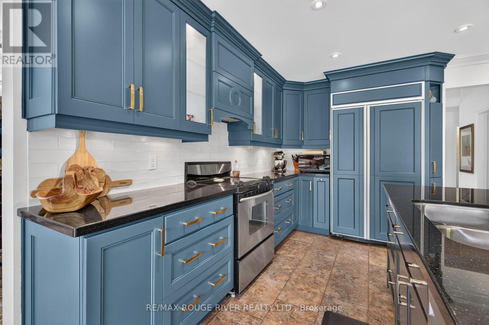 1823 Dencourt Drive, Pickering, Ontario  L1V 4Y7 - Photo 8 - E13547148