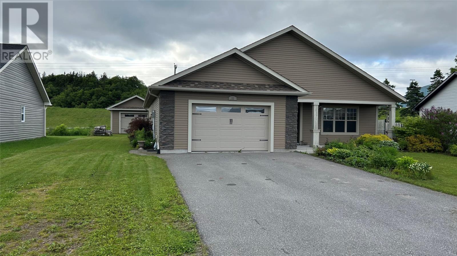 11 PELLEY Drive, STEPHENVILLE, Newfoundland & Labrador