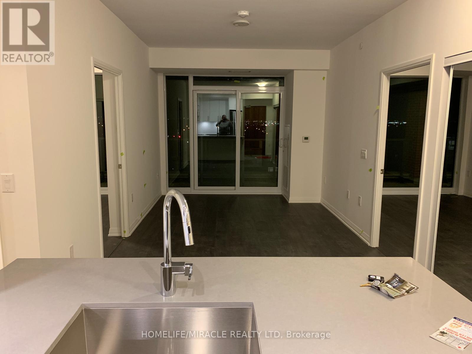510 - 99 Eagle Rock Way, Vaughan, Ontario L6A 5A7 - Photo 12 - N13547102