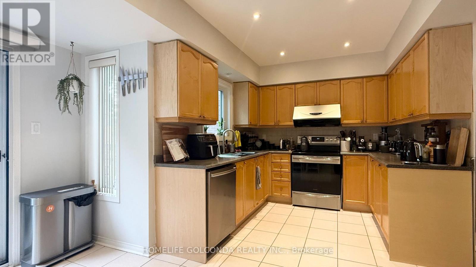 95 Owl Ridge Drive, Richmond Hill, Ontario  L4S 1R1 - Photo 7 - N13547202
