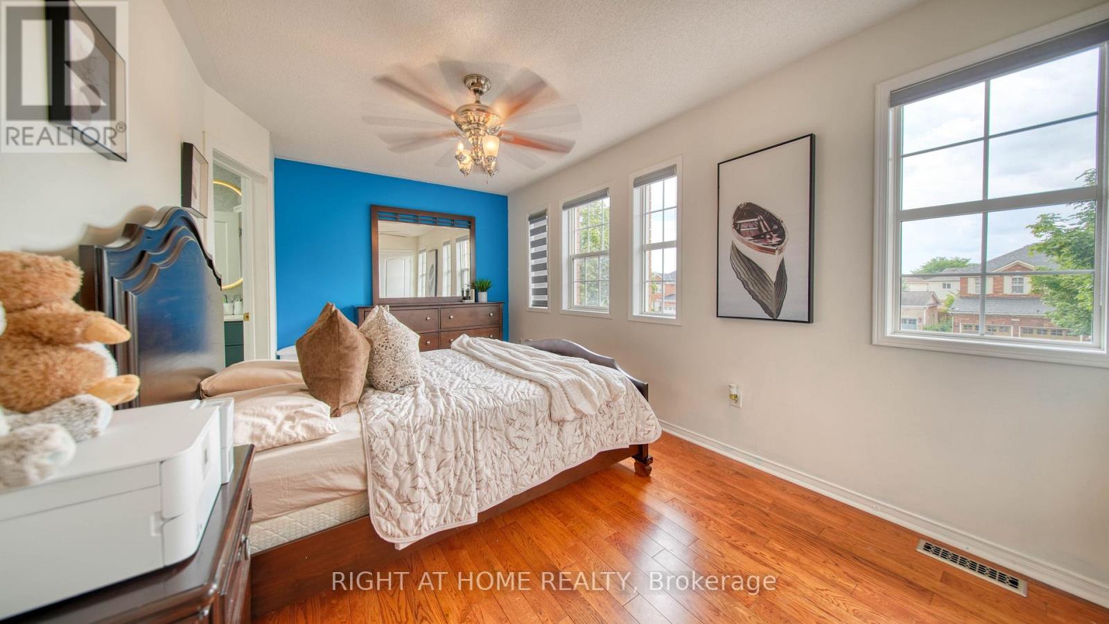 211 Queen Mary Drive, Brampton, Ontario  L7A 1Y9 - Photo 22 - W13547098