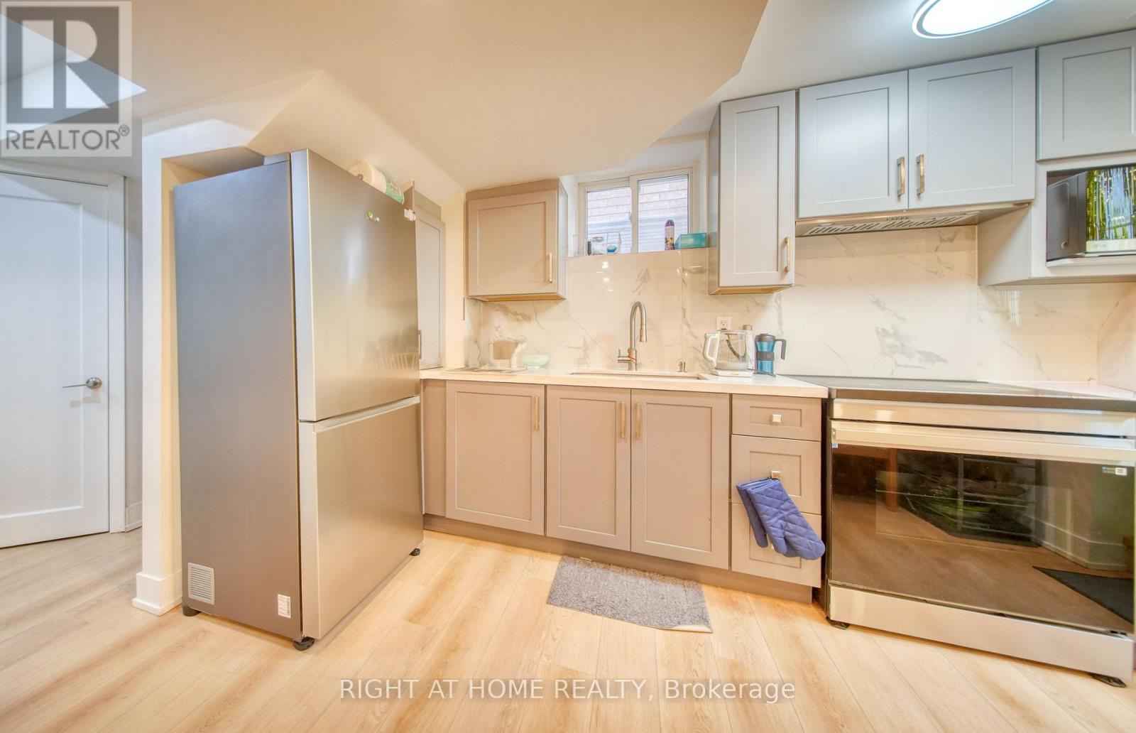 211 Queen Mary Drive, Brampton, Ontario  L7A 1Y9 - Photo 32 - W13547098