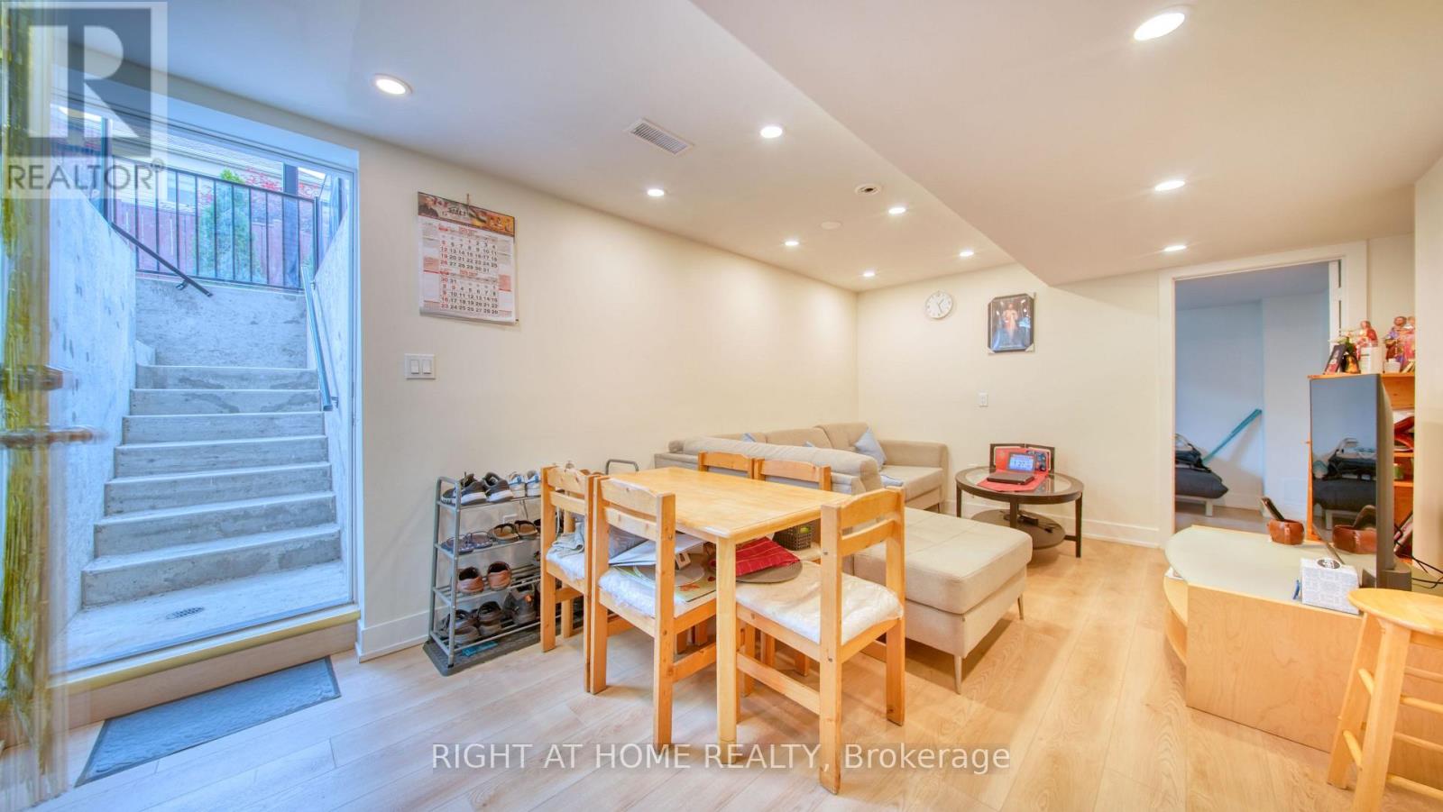 211 Queen Mary Drive, Brampton, Ontario  L7A 1Y9 - Photo 35 - W13547098