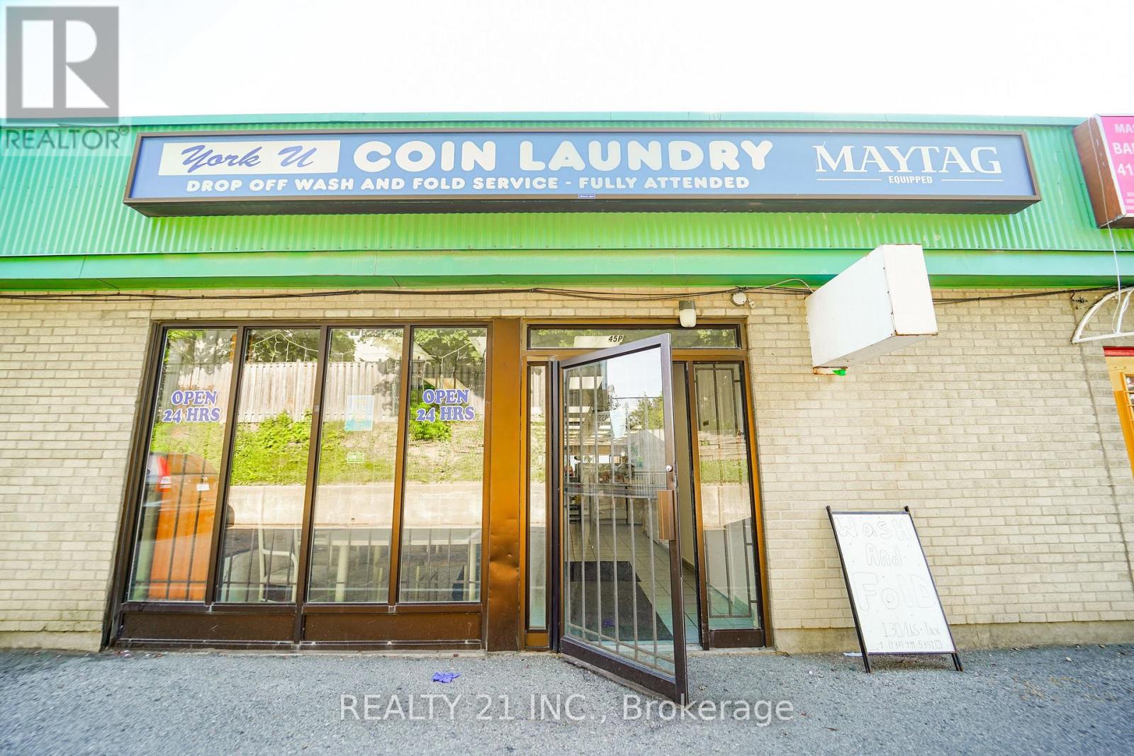45 Four Winds Drive, Toronto, Ontario M3J 1K7 - Photo 16 - W13547110