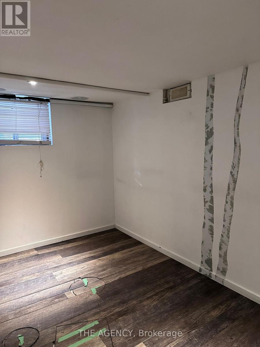 Bsmt - 40 Montye Avenue, Toronto, Ontario M6S 2G9 - Photo 12 - W13547236