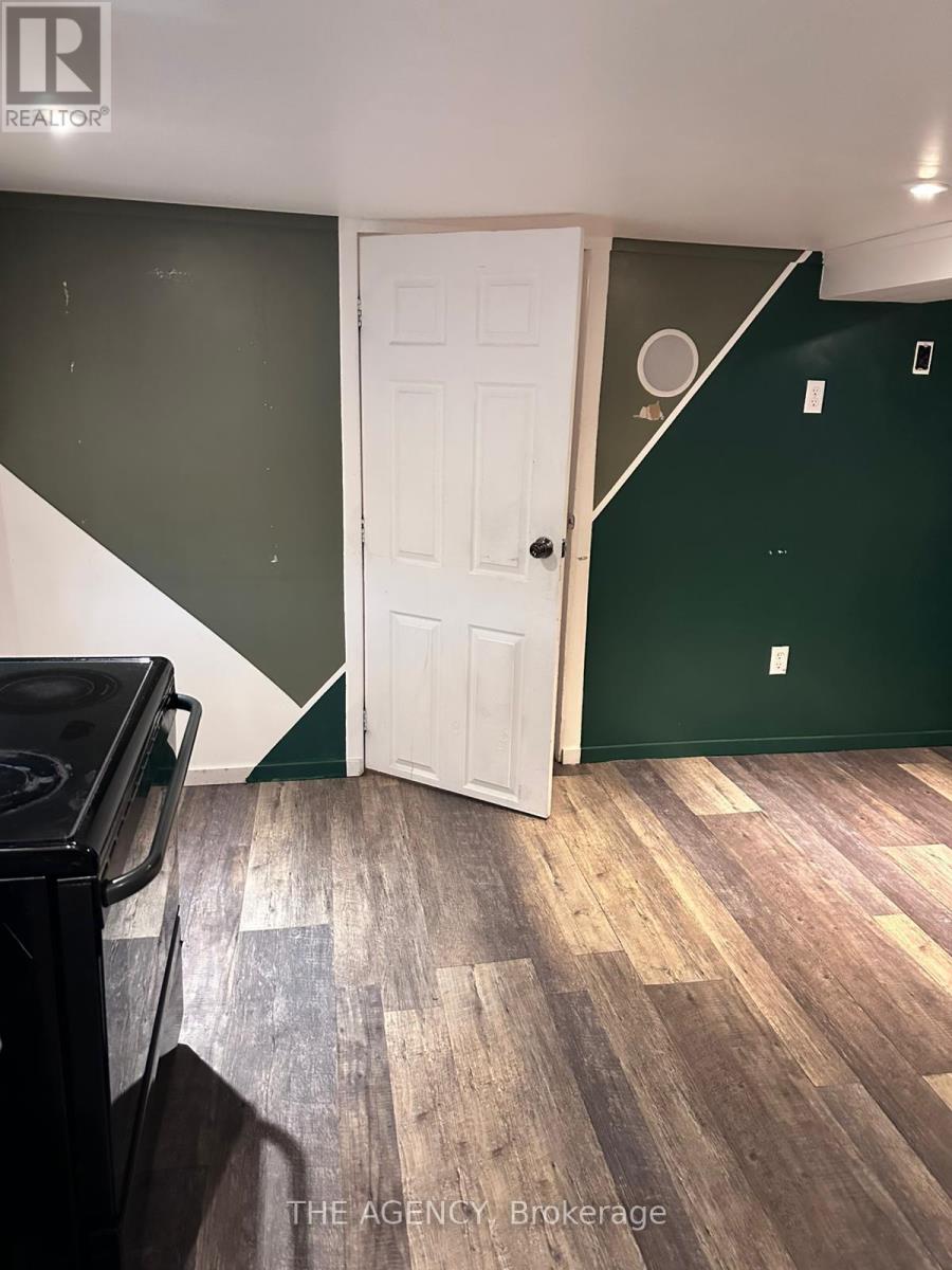 Bsmt - 40 Montye Avenue, Toronto, Ontario M6S 2G9 - Photo 5 - W13547236