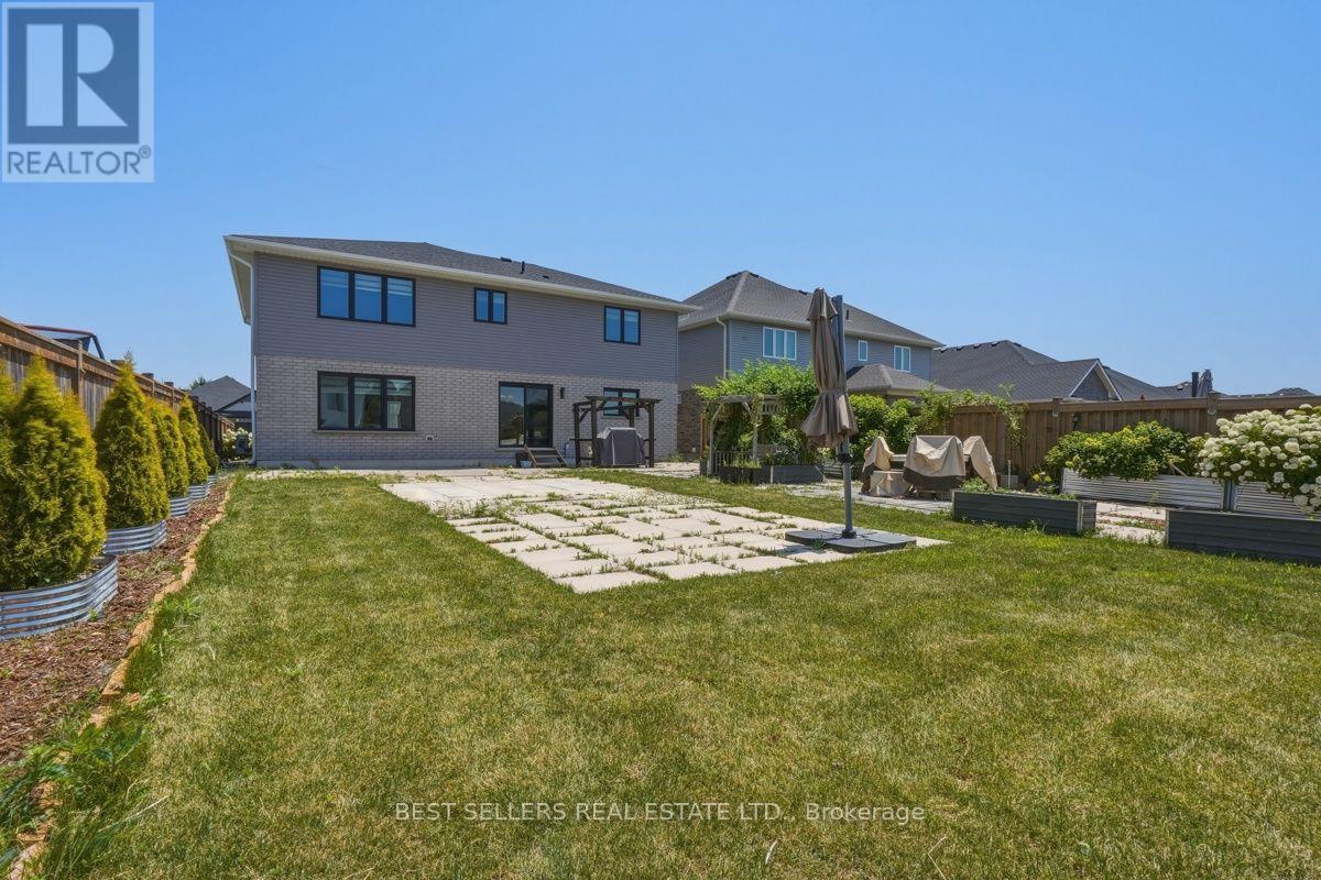 22 Weir Crescent, St. Thomas, Ontario  N5R 0L7 - Photo 46 - X13547124