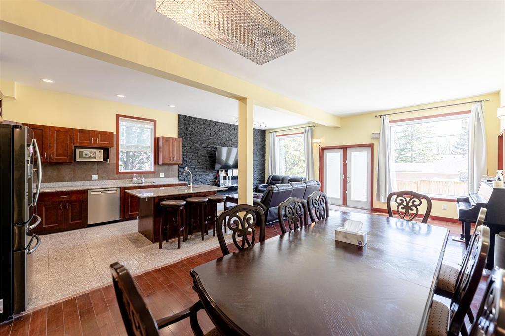 614 Pasadena Avenue Winnipeg Manitoba Canada R3T2S9 4