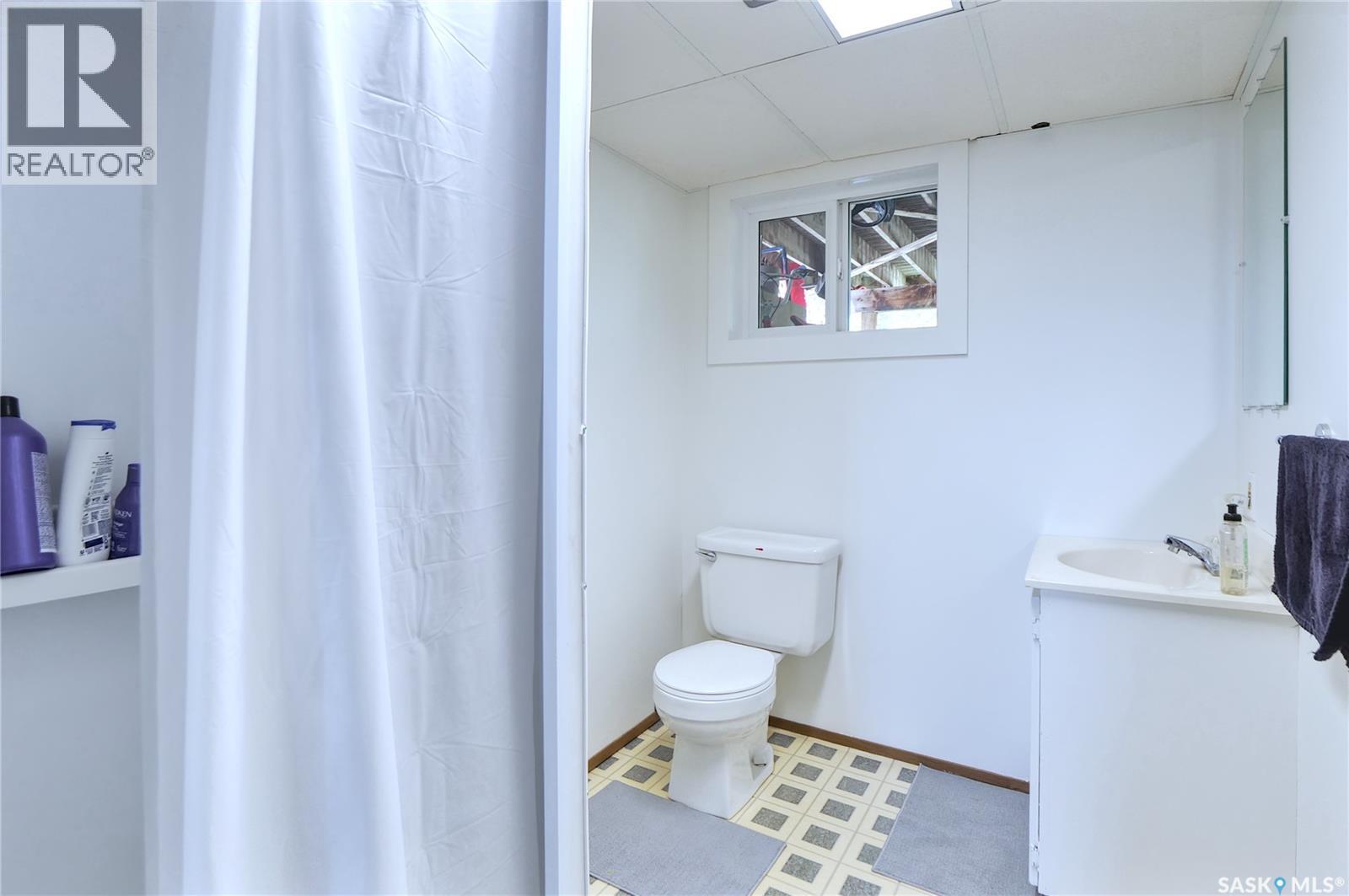 5 Shaw Place, Assiniboia, Saskatchewan  S0H 0B0 - Photo 22 - SK042140