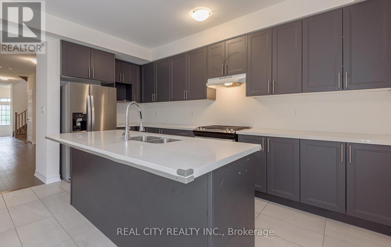 202 Doug Finney Street, Oshawa, Ontario  L1K 3G3 - Photo 15 - E13547270
