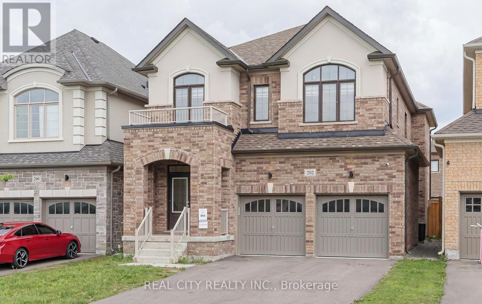 202 Doug Finney Street, Oshawa, Ontario  L1K 3G3 - Photo 2 - E13547270